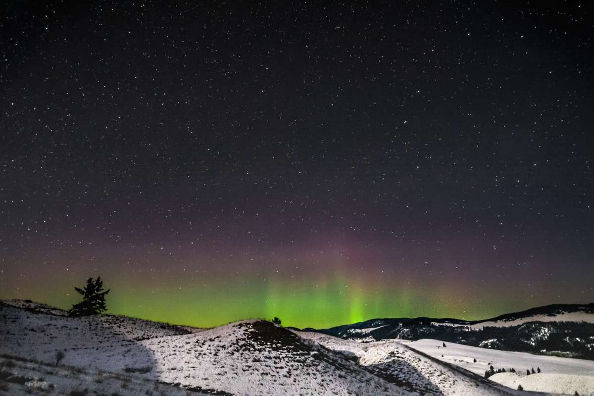 Beautiful Night Sky with the Northern Lights in Kamloops, BC