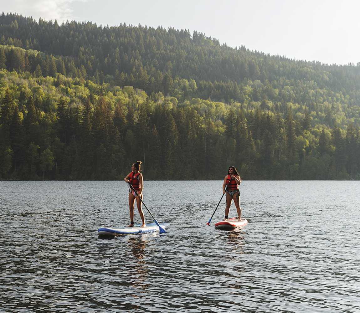 Stand Up Paddleboarding with Paddle Surfit on Heffley Lake
