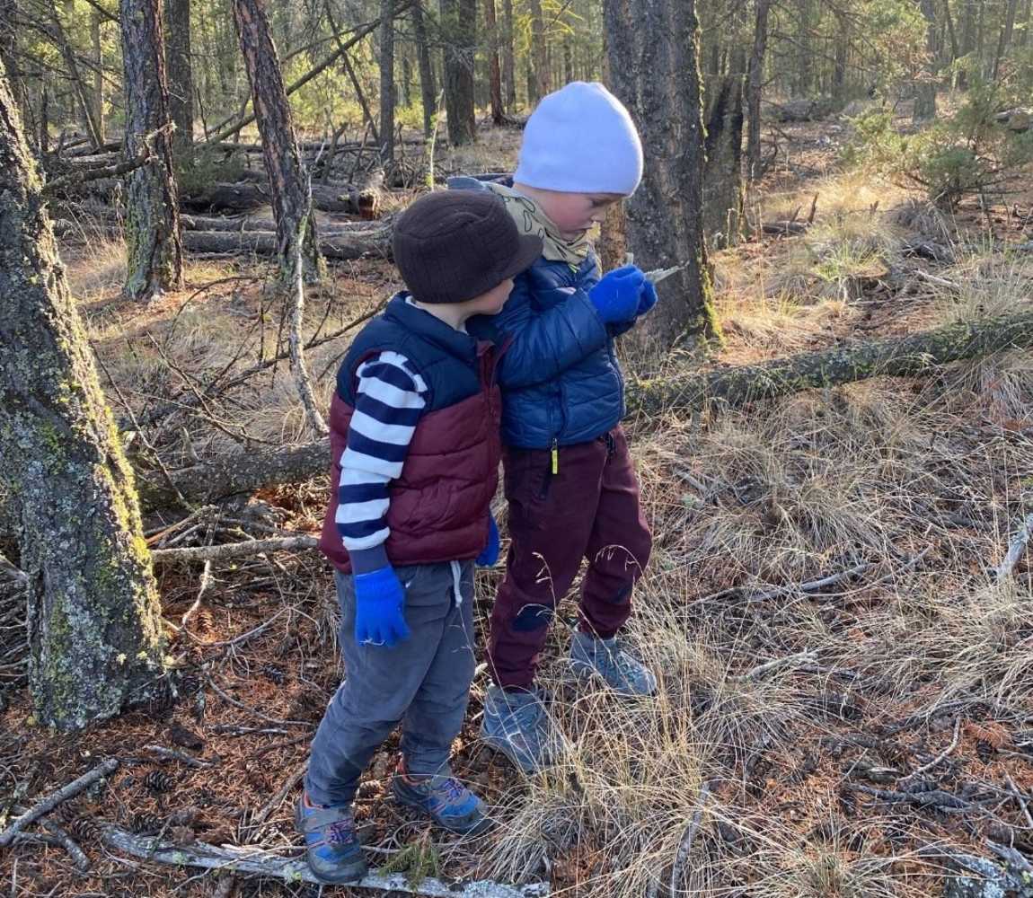 kids geocaching in Kamloops