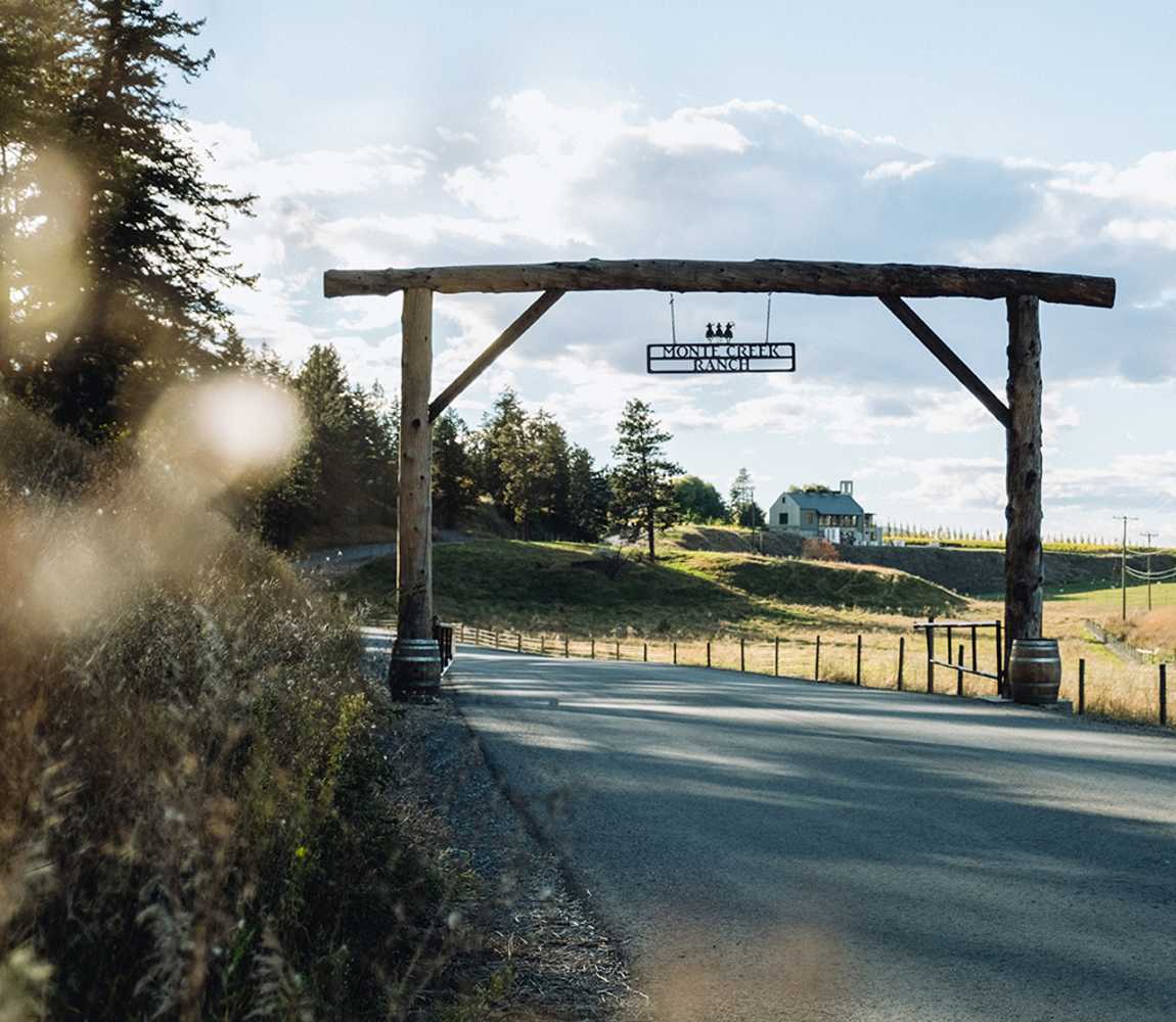 Driving through the entrance of Monte Creek Ranch Winery