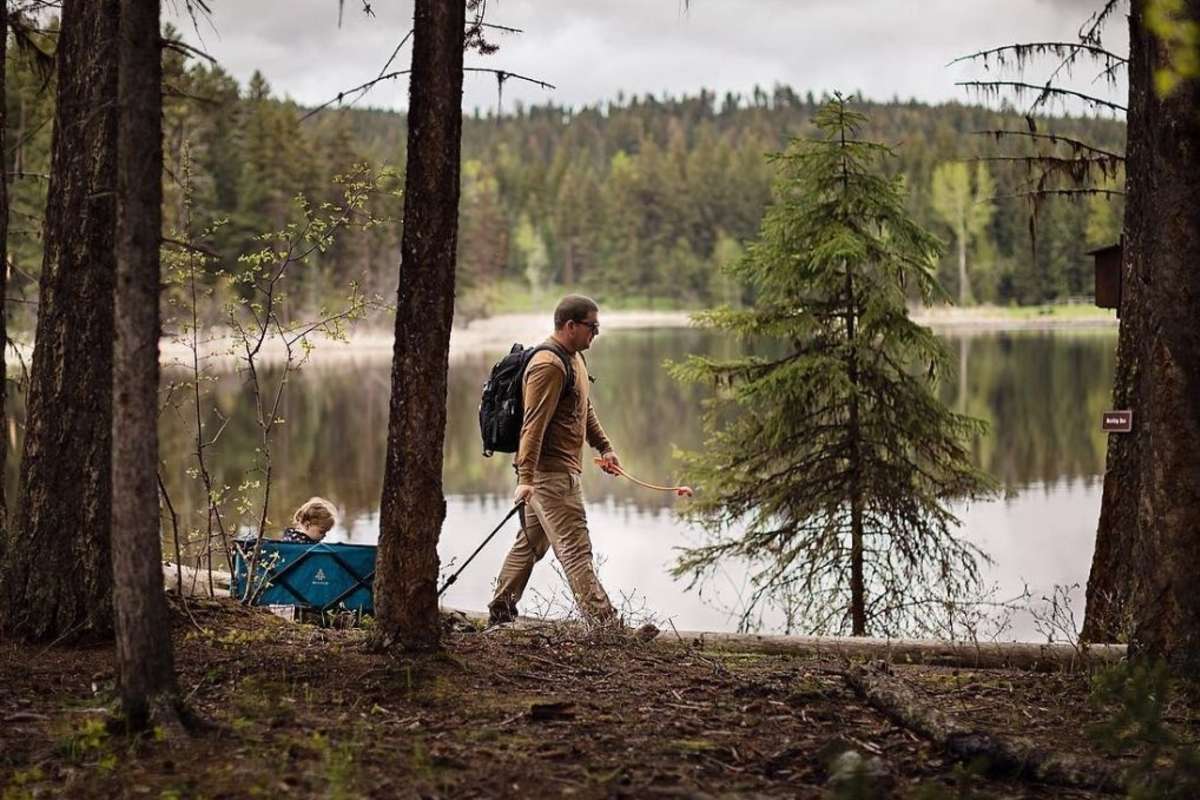 Kid and dad hiking around Isobel Lake