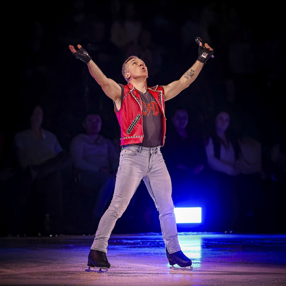 Elvis Stojko Olympic Silver Medalist performing in the Stars on Ice Holiday Tour coming to the Sandman Centre in downtown Kamloops, BC